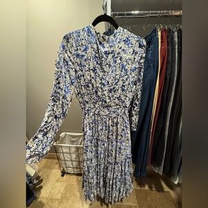 Elie Tahari Blue and White Long Sleeve Dress